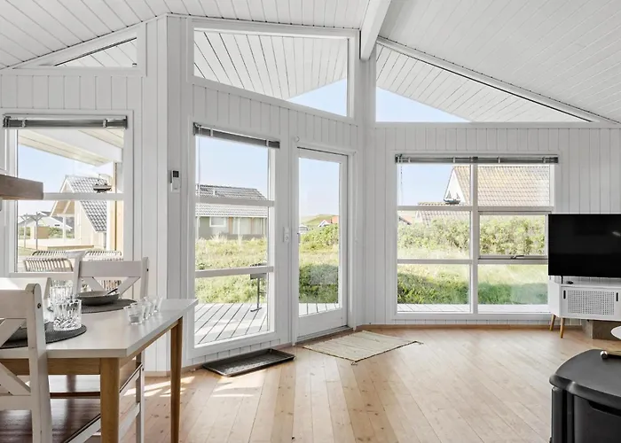Holiday home Stunning In Harboore With Wifi